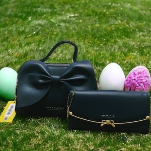 Beautiful Petite Navy Blue Bow Front Elegant Designer Shoulderbag Set